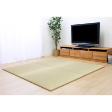 画像1: い草ユニット ハイハイ畳 4枚セット 82x82x2.2cm Unit "Haihai" Tatami Mattress 4PC Set 82x82x2.2cm (1)