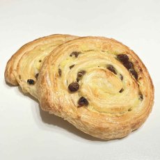 画像2: パンオレザン９個入り　PAIN AUX RAISINS 9PC (2)