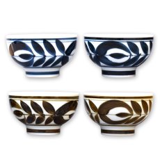画像1: 波佐見焼 お茶碗 廻り花 大 4個セット Hasamiware Rice Bowls Mawaribana Large 4pc (1)